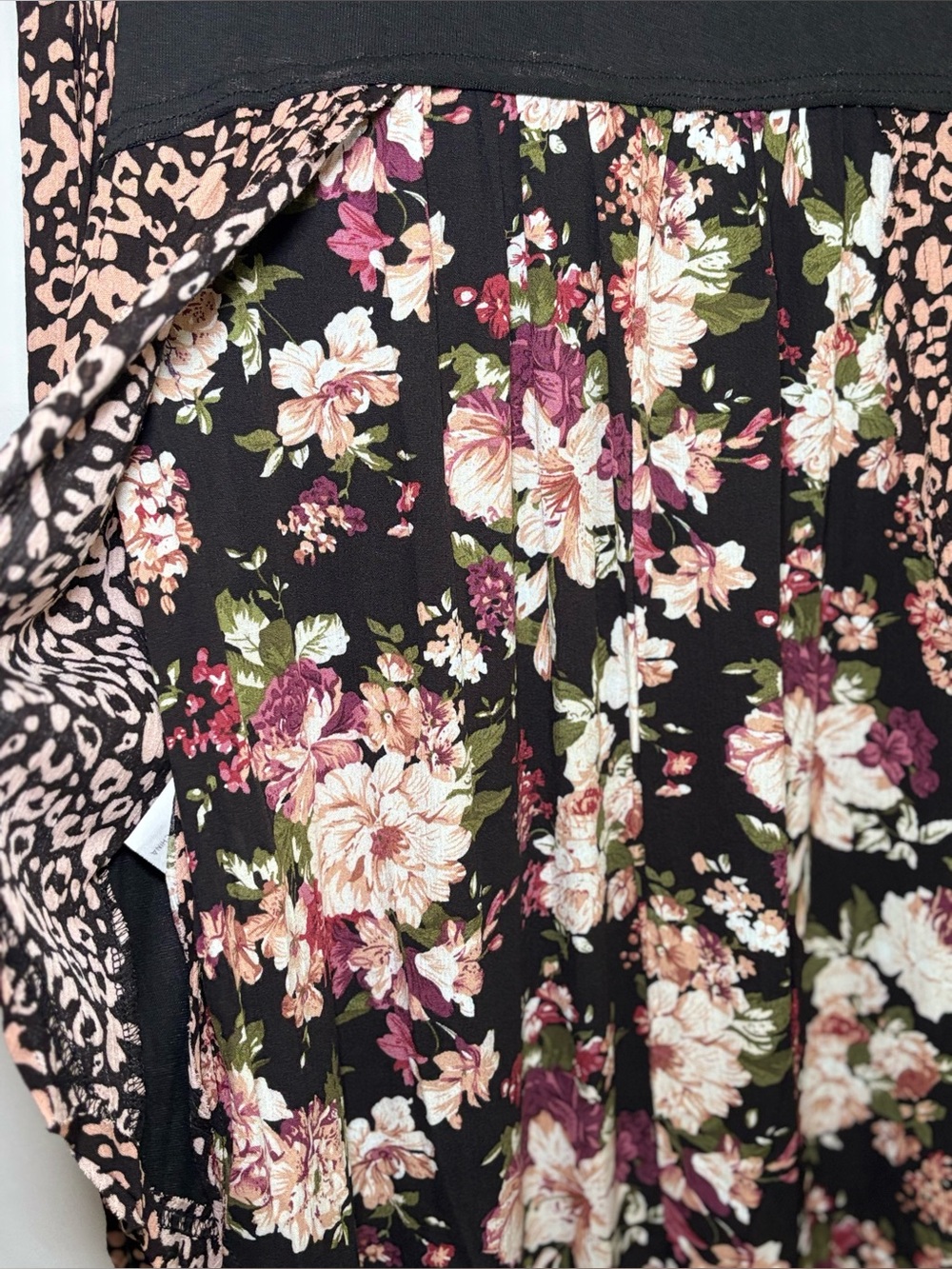 Umgee Blouse Cheetah & Floral Print LS Size Large - Picture 10 of 12